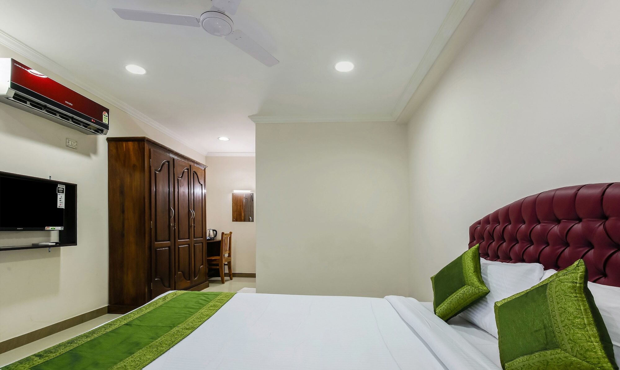 Treebo Royal Trivandrum 3* Mysore