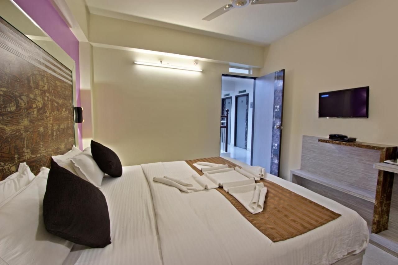 Lodge Mannars Residency *