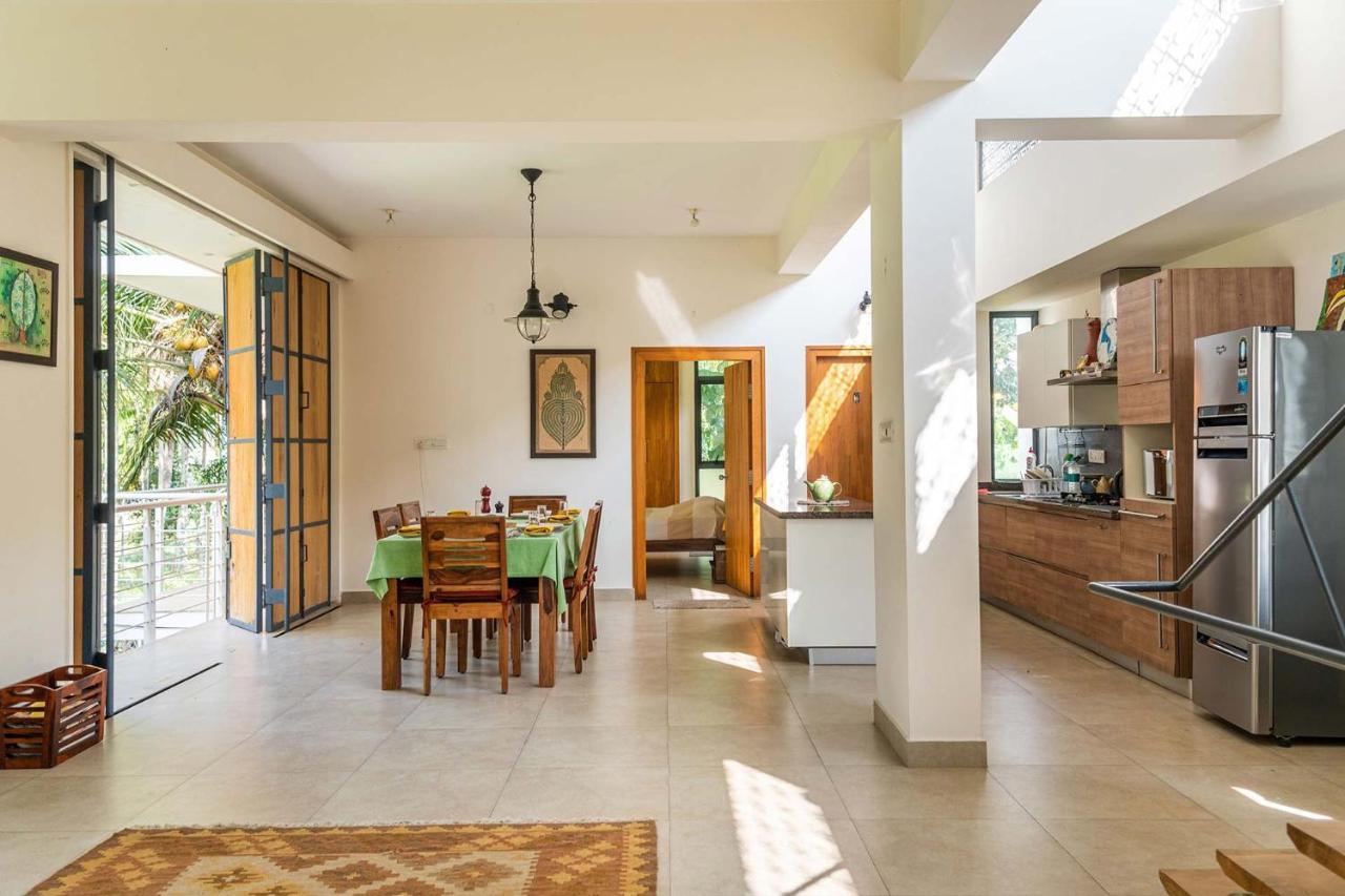 Stayvista At Davey's Townhouse With Breakfast & Pet Friendly Villa