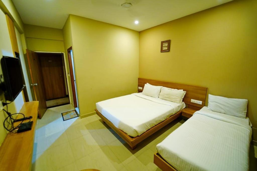 Hotel Samasth And Suits 2*
