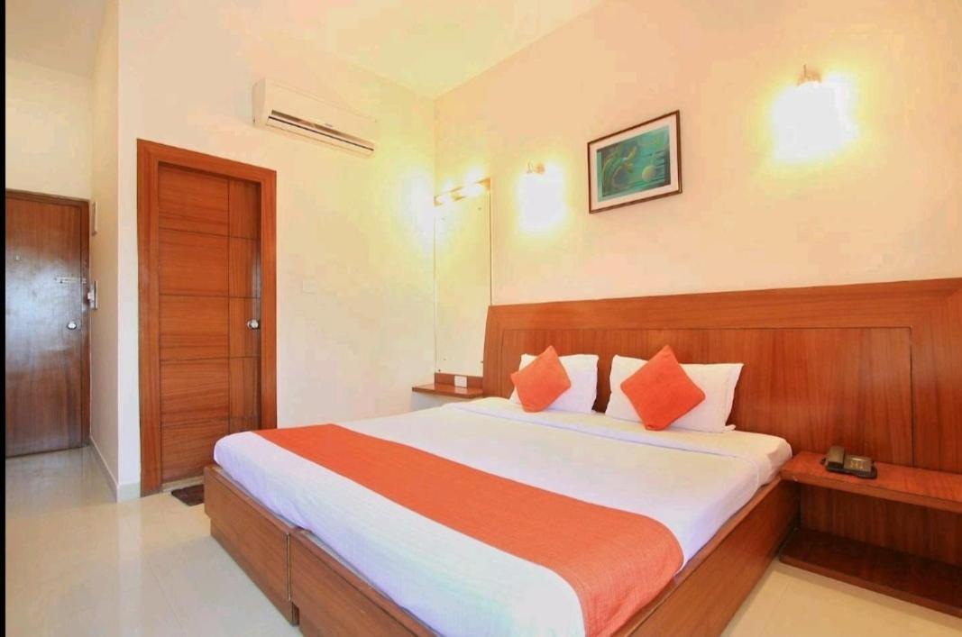 By The Way Hotel Mysore