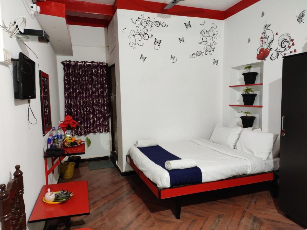 K F International Hotel