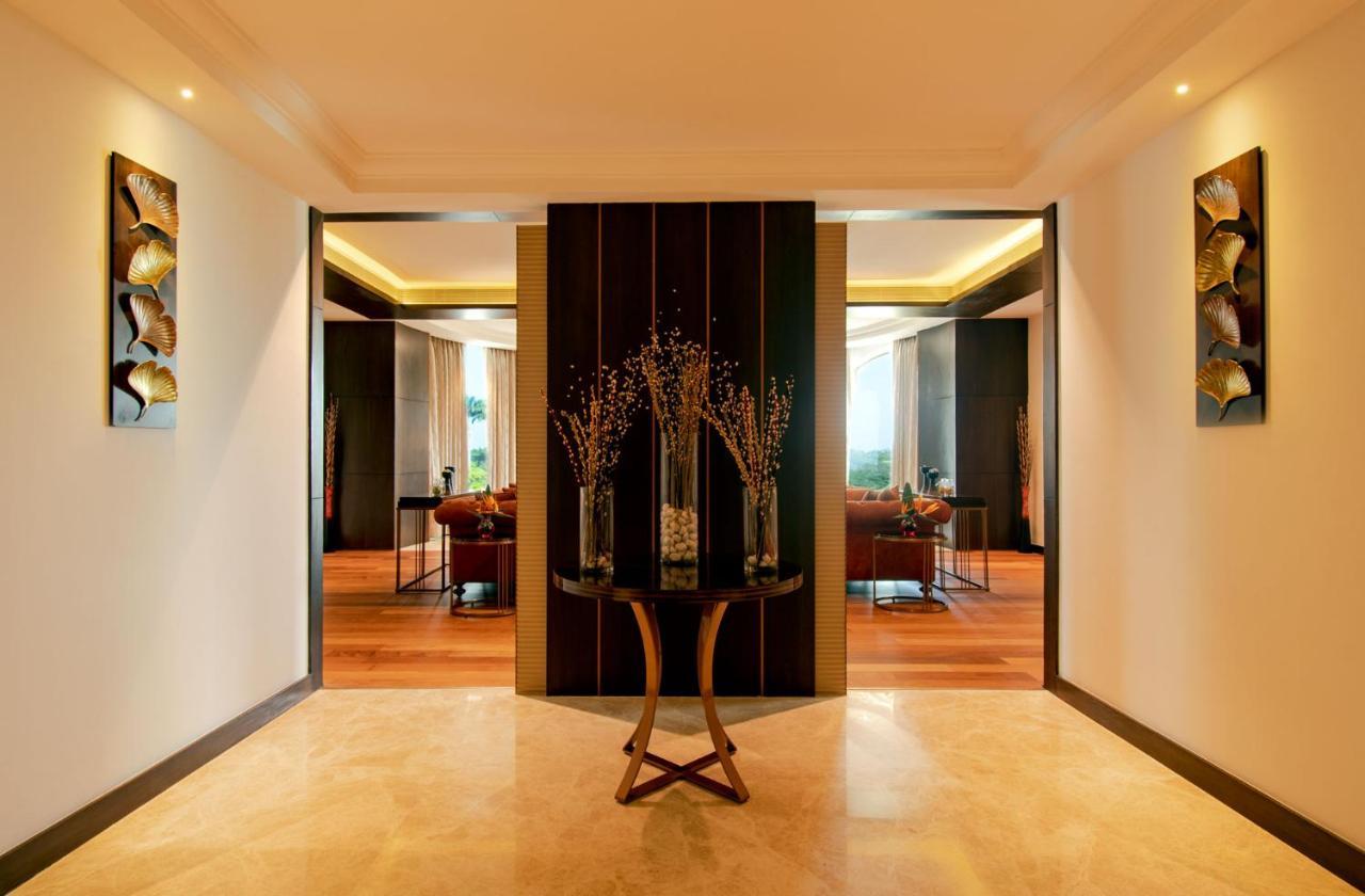 Radisson Blu Plaza Hotel 5*