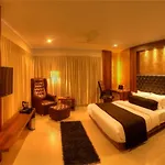 Capital O 18430 The Dawn Hotel