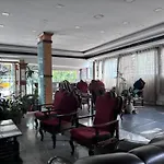 Hotel Raj Empire