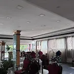 Hotel Raj Empire