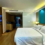 Roopa Elite
