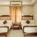Hotel Yuvraj Signature