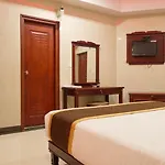Hotel Yuvraj Signature