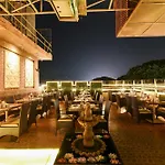 Hotel Roopa