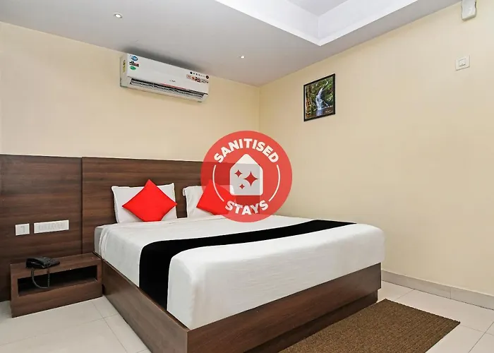 Capital O 76622 Hotel Raama Grand