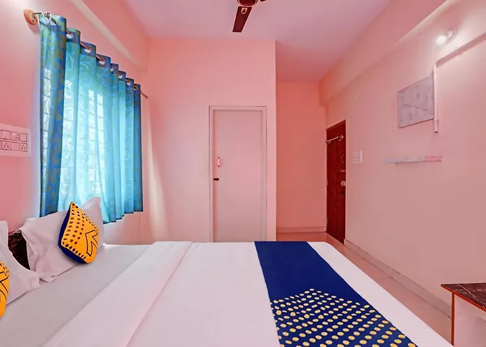 Oyo Hotel C P Residency