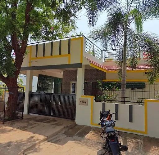 S R Luxurious Fully Ac 3 Bhk Bunglow Mysore