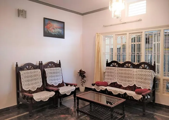 Kanika Homestay - Fully Furnished 2 Bedroom Ac Home
