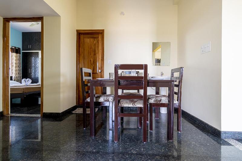 Holiday Serviced Apartment