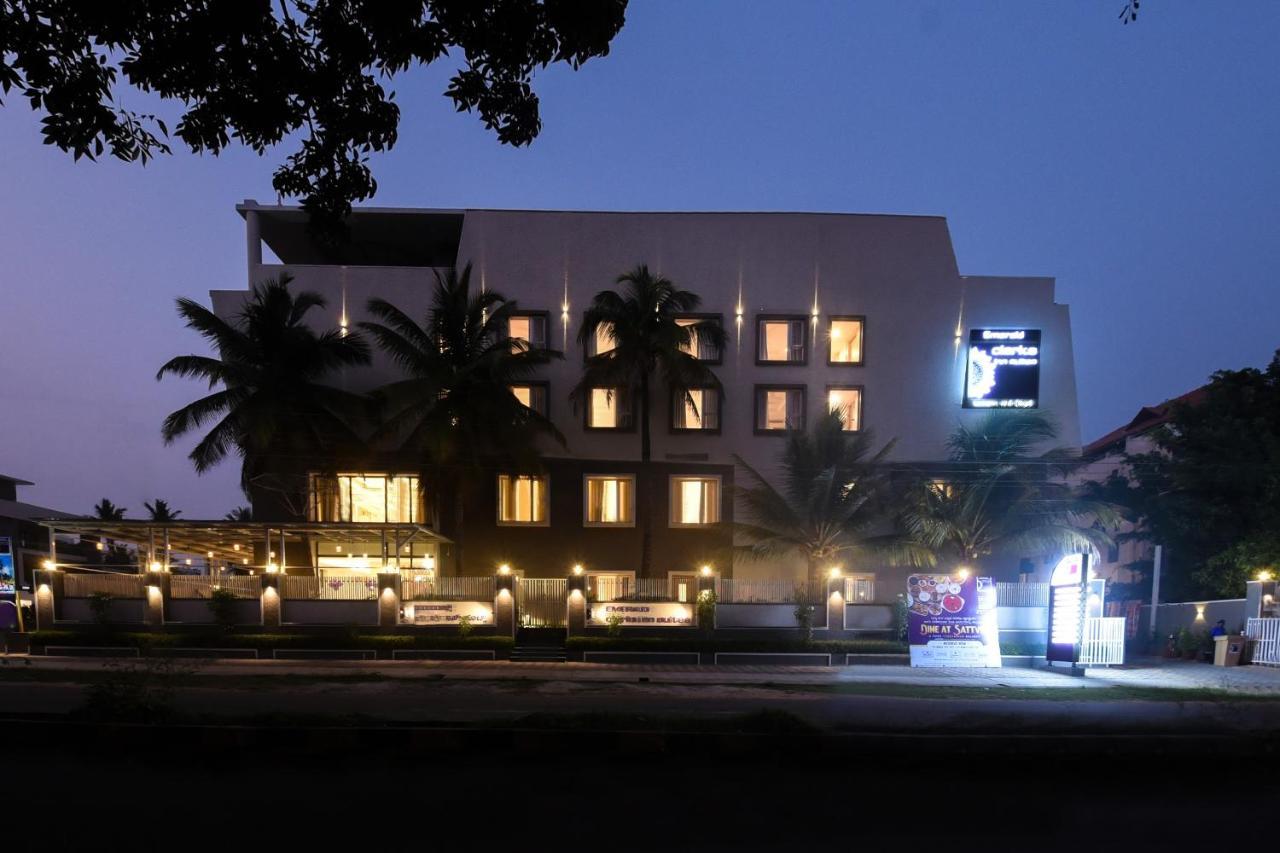 Emerald Clarks Hotel 4*