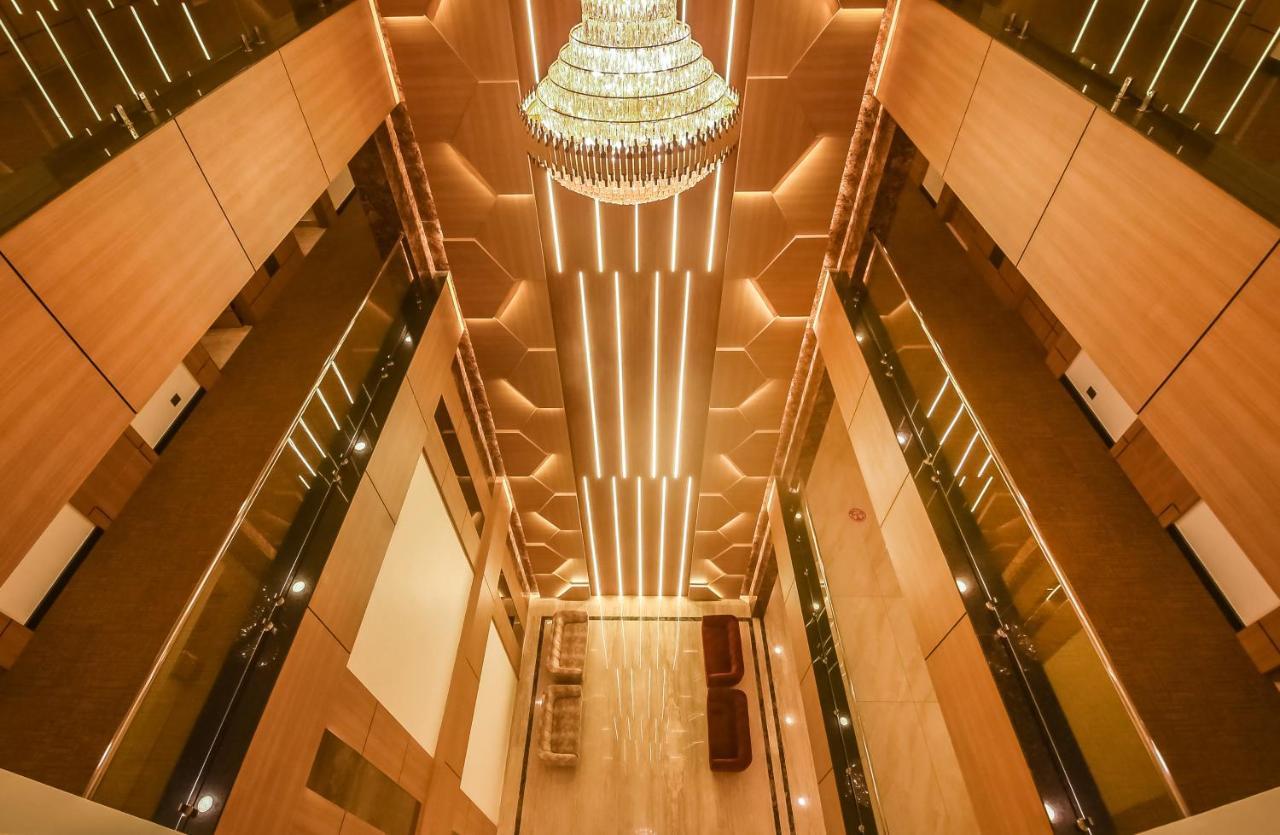 Hotel Emerald Clarks 4*