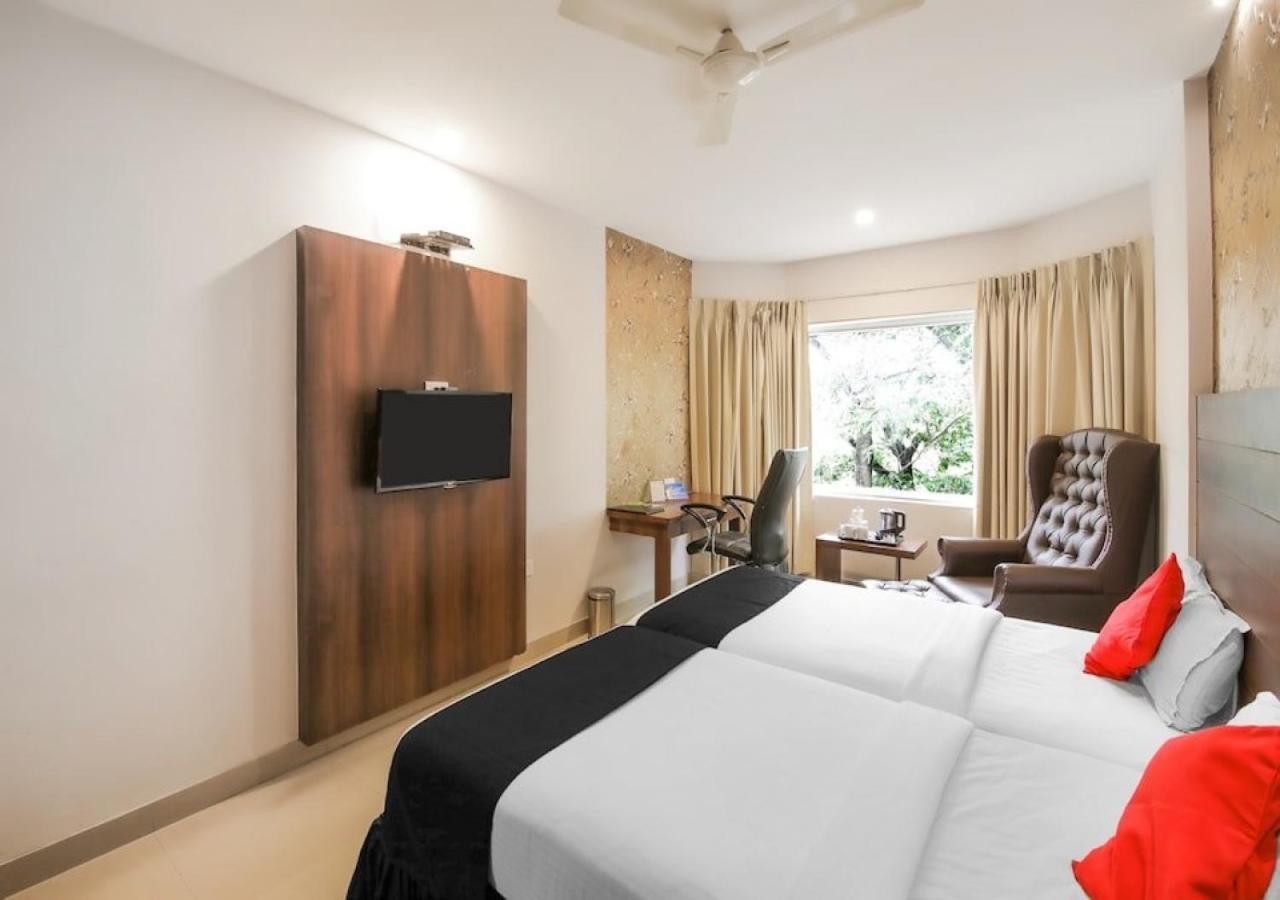 Fabhotel Dawn Hotel