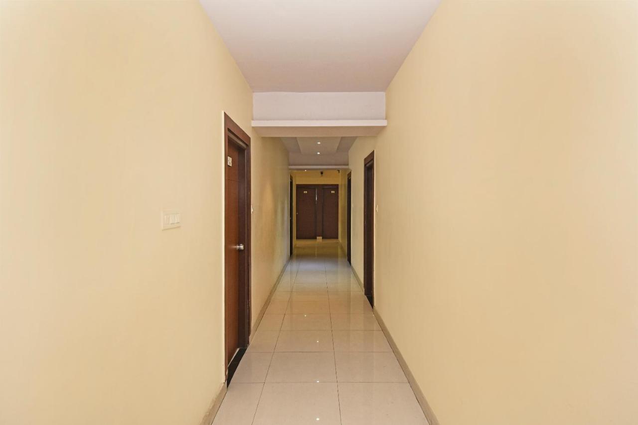 Capital O 76622 Raama Grand Hotel