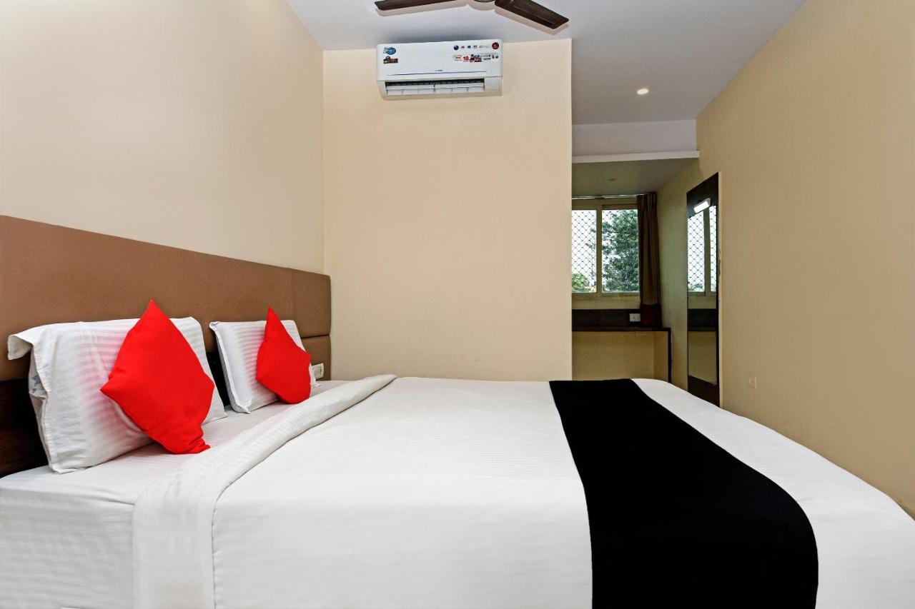 Capital O 76622 Raama Grand Hotel 3*