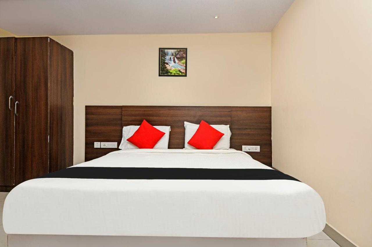 Capital O 76622 Raama Grand Hotel 3*