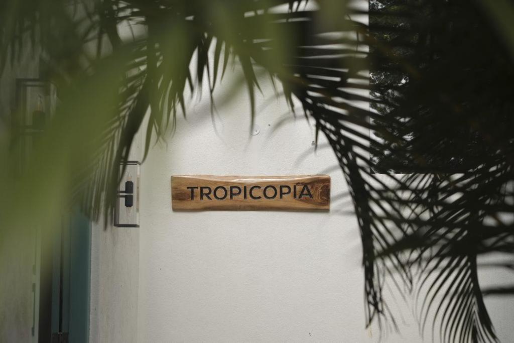 Inn Tropicopia *