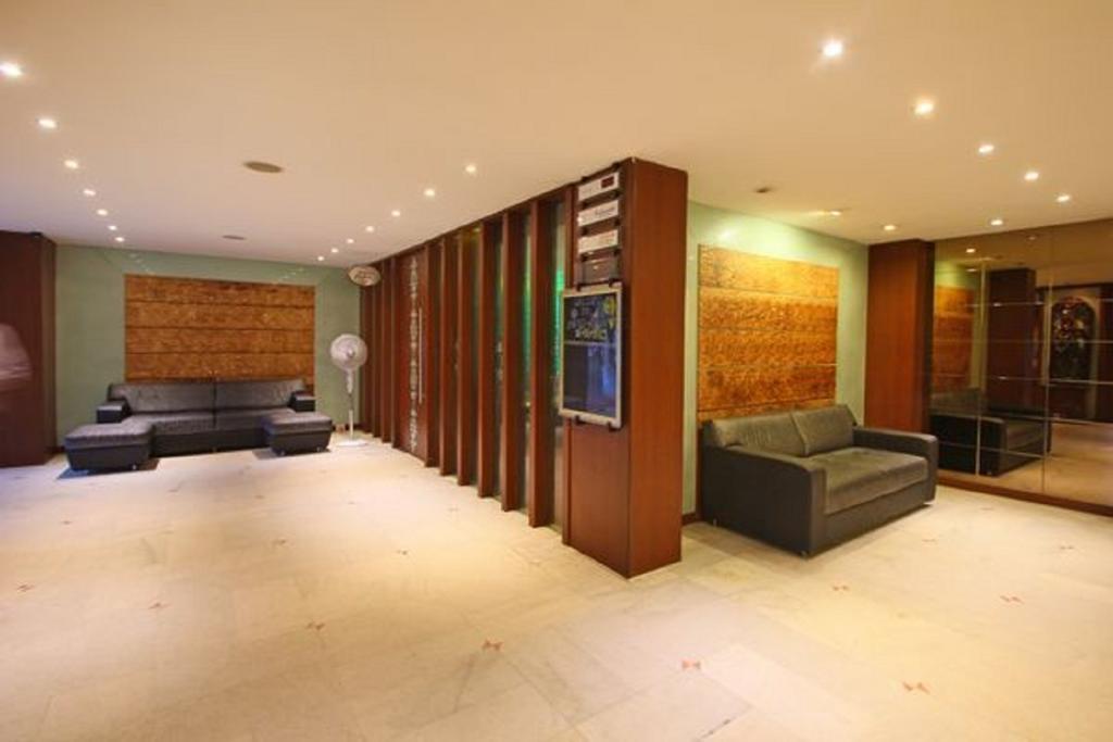 Roopa 3* Mysore