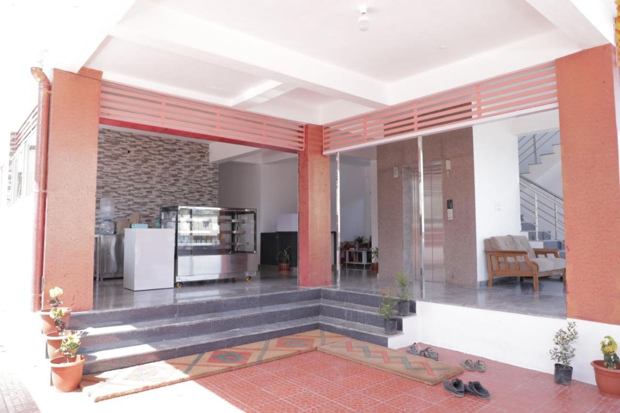 Hotel Sai *