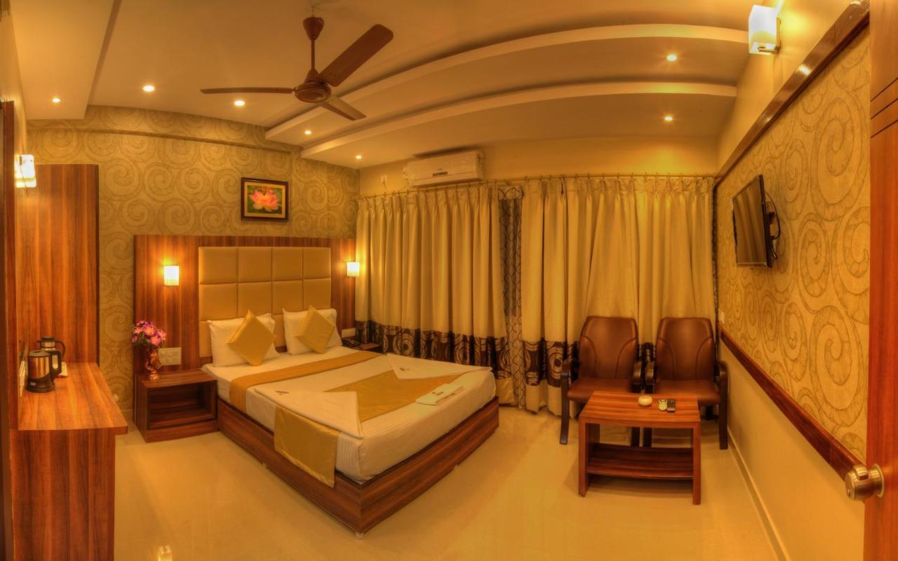Aditya Hotel