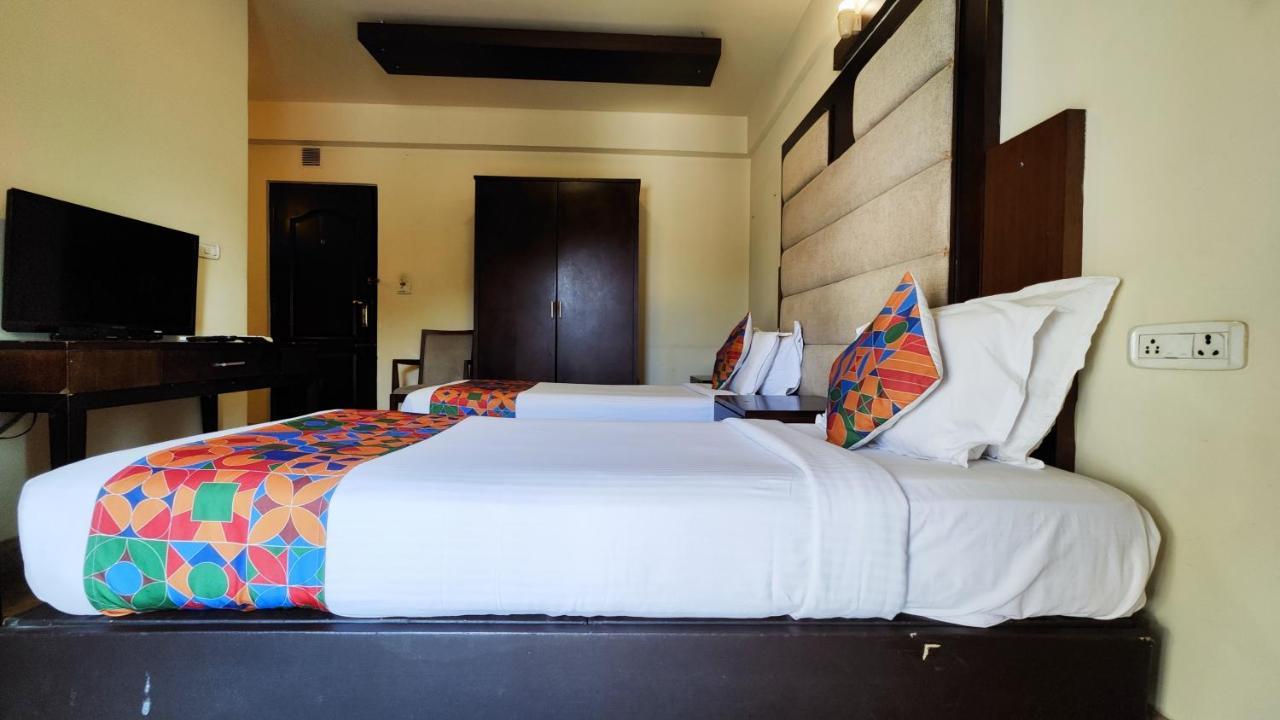 Hotel Crystal Paark 3*