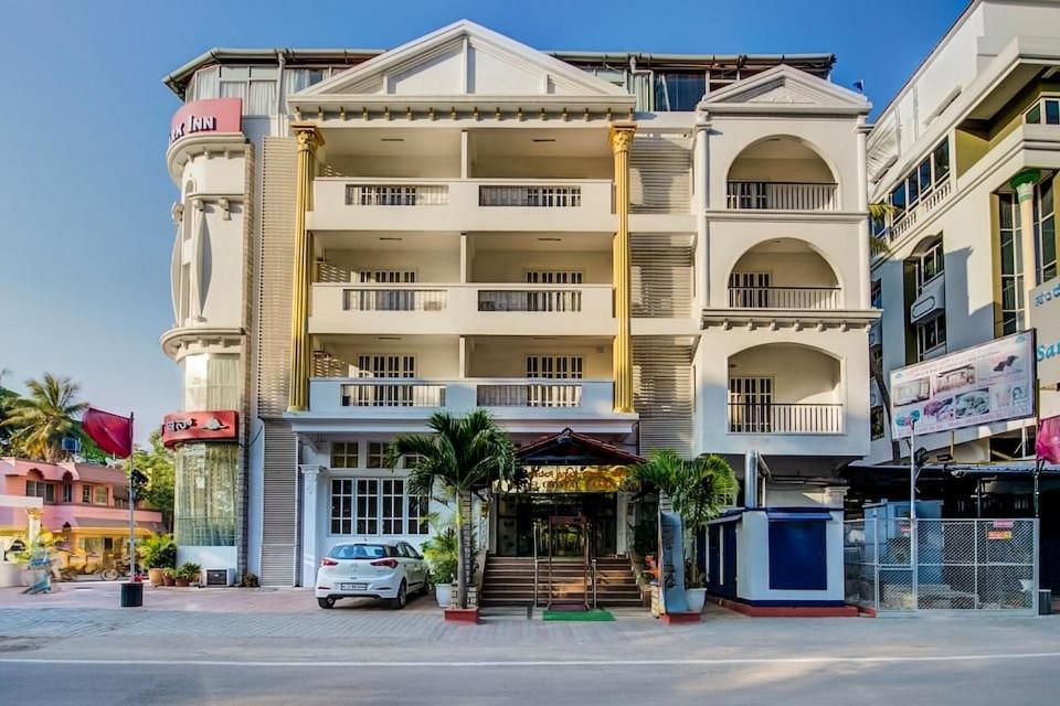 Crystal Paark Hotel