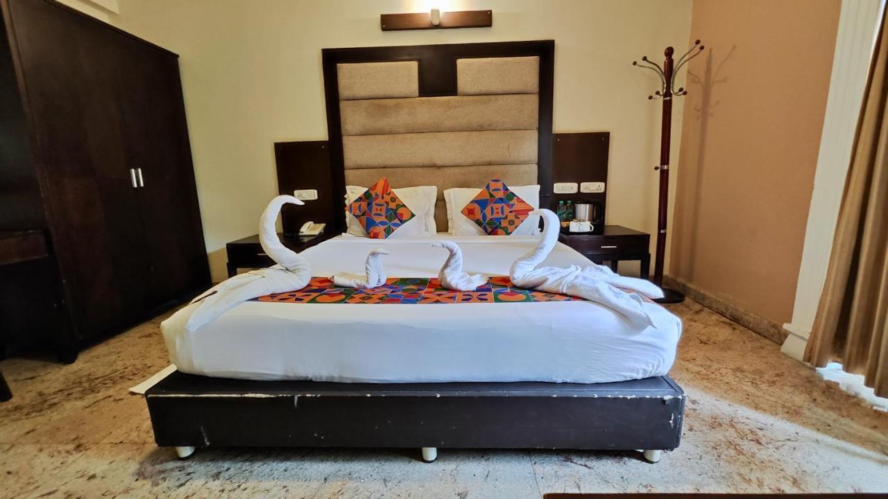 Crystal Paark 3* Mysore
