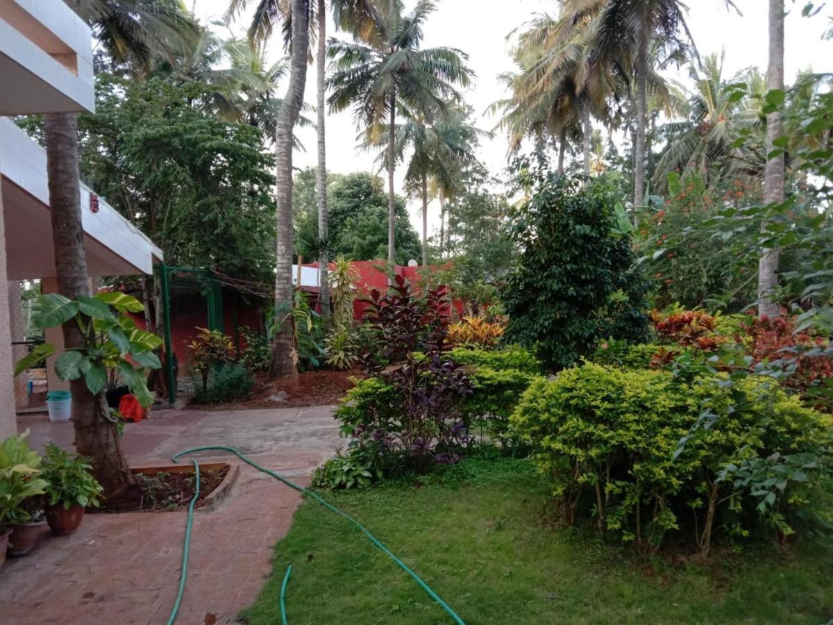 Coco Palms Homestay Homestay Mysore