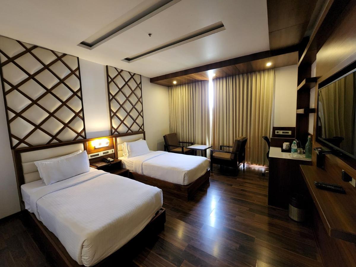 Preethi International Hotel 3*