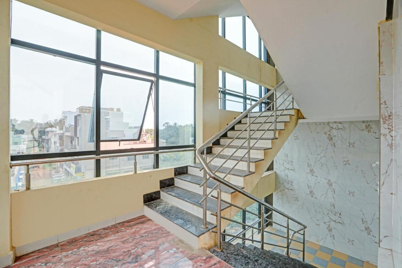 Oyo C P Residency Hotel 3*