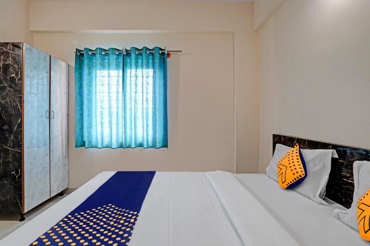 Oyo C P Residency Mysore