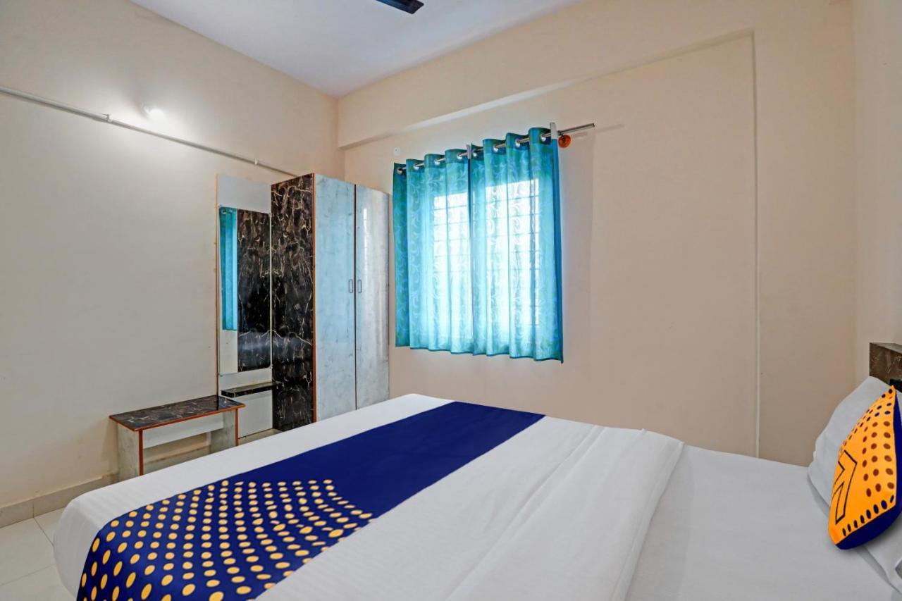 Hotel Oyo C P Residency