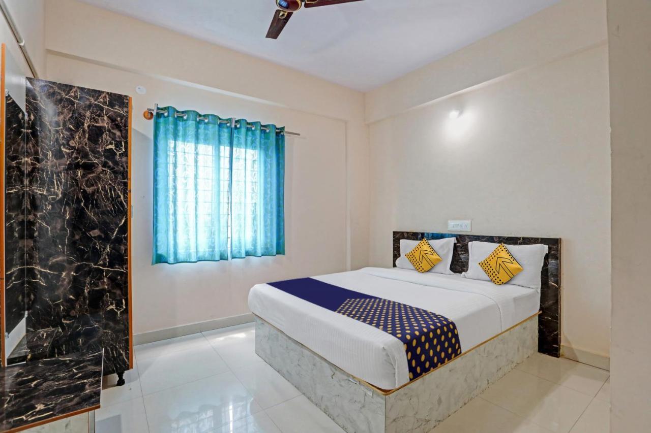 Oyo C P Residency Mysore