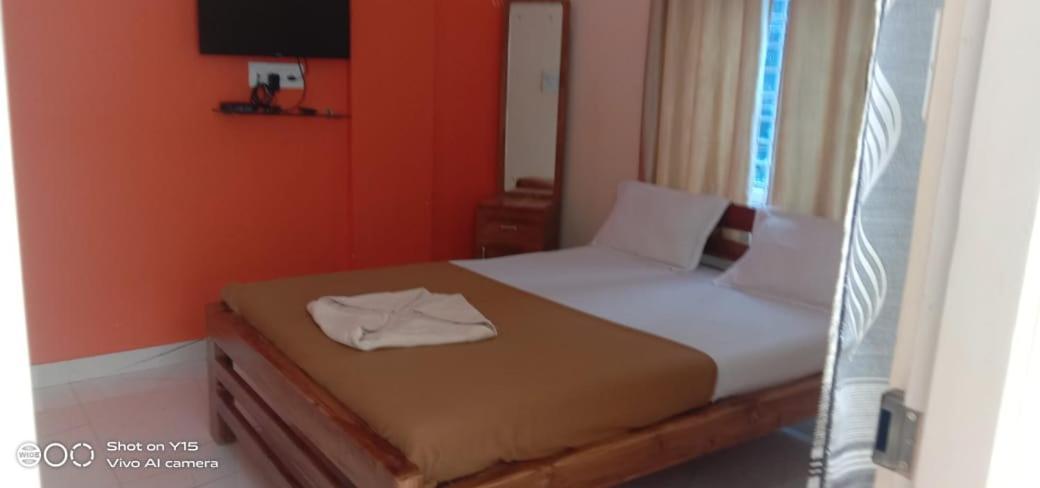 Star Wood Hotel *