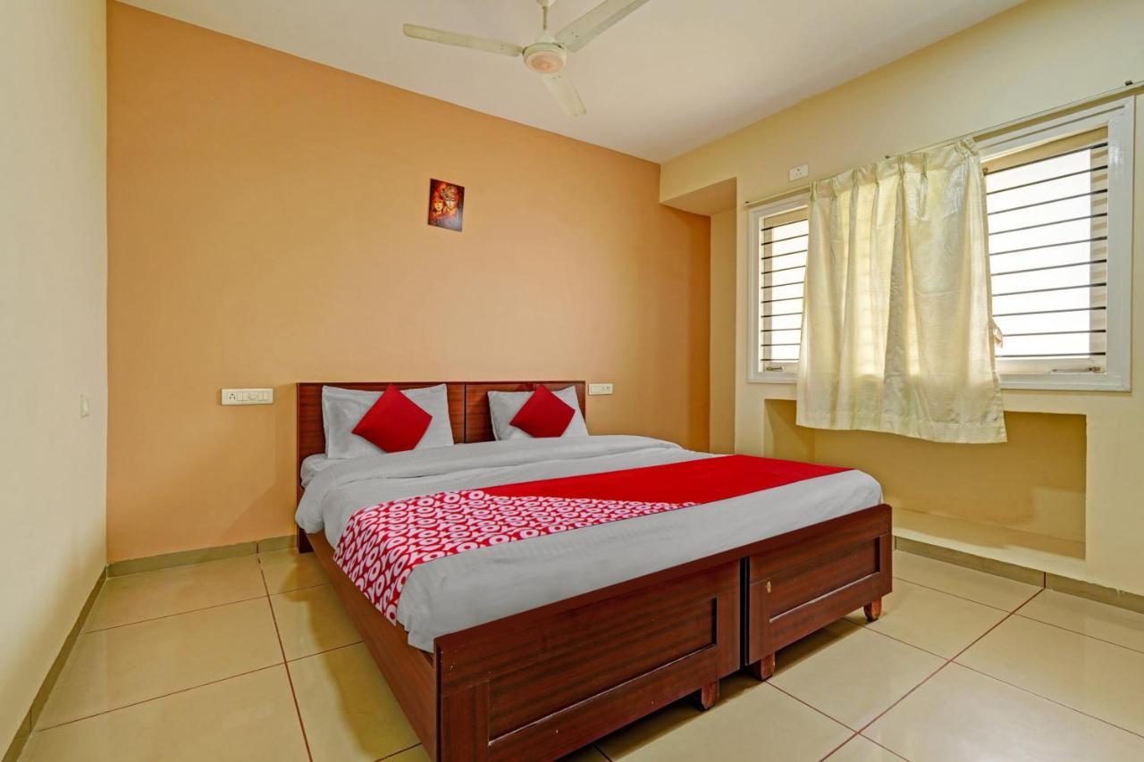 Hotel O Indra 4*