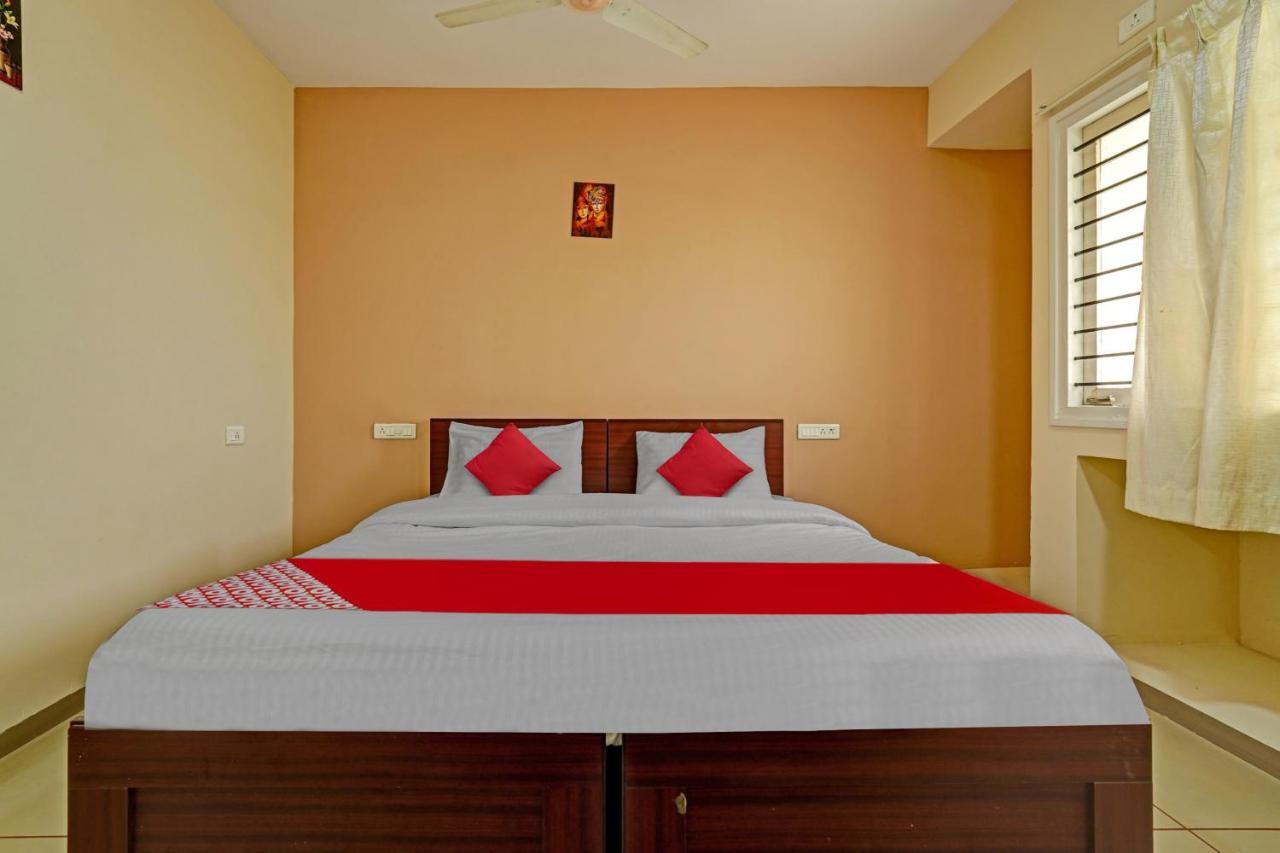 O Indra Hotel 4*