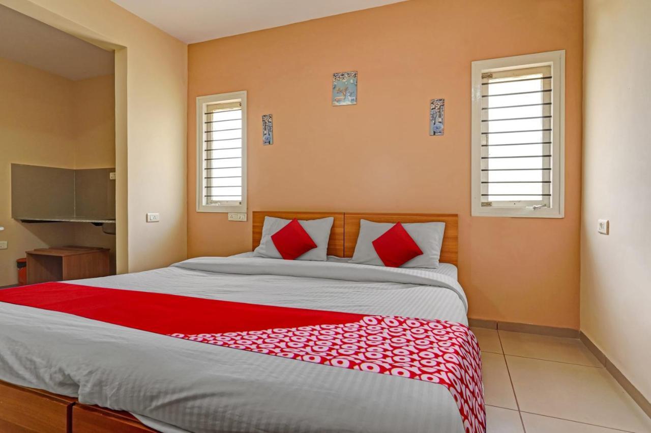 O Indra Hotel