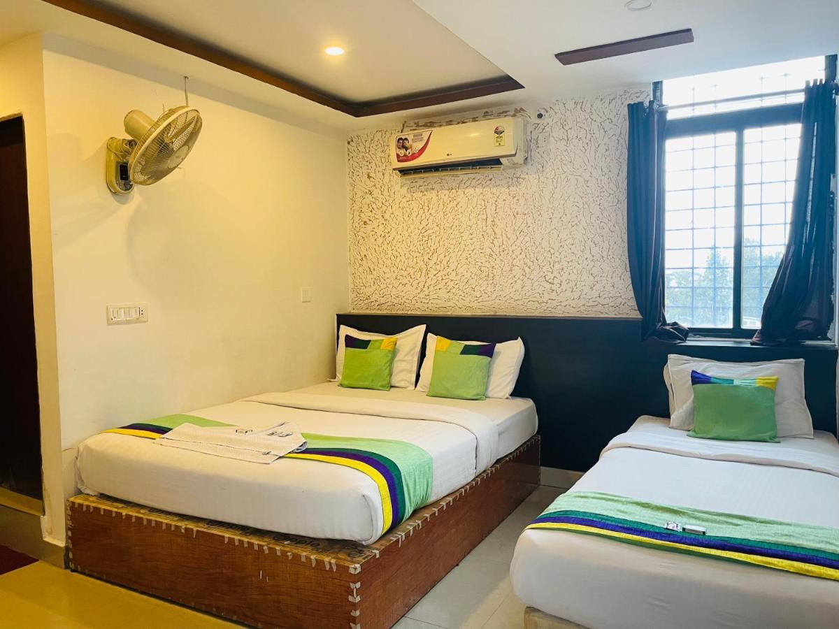 Hotel Staymaker Abs Comforts - Opp St Philomena Church Mysore