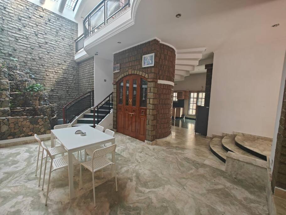 Villa Waterfall - 4bhk *