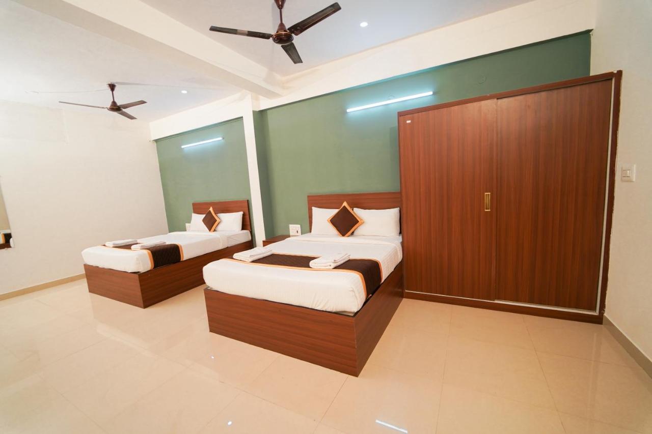 Ayani Hotel 3*