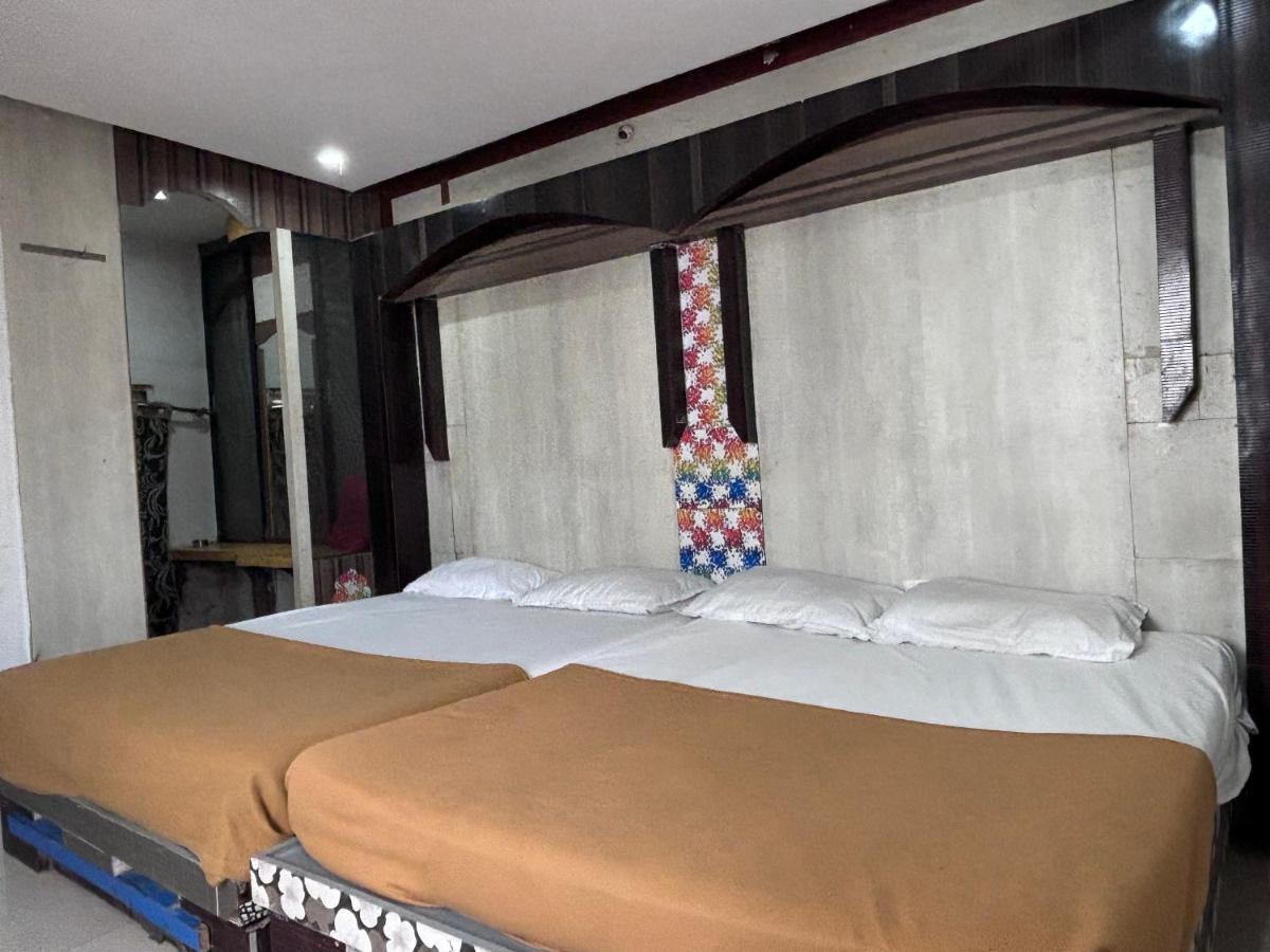 Raj Empire Hotel