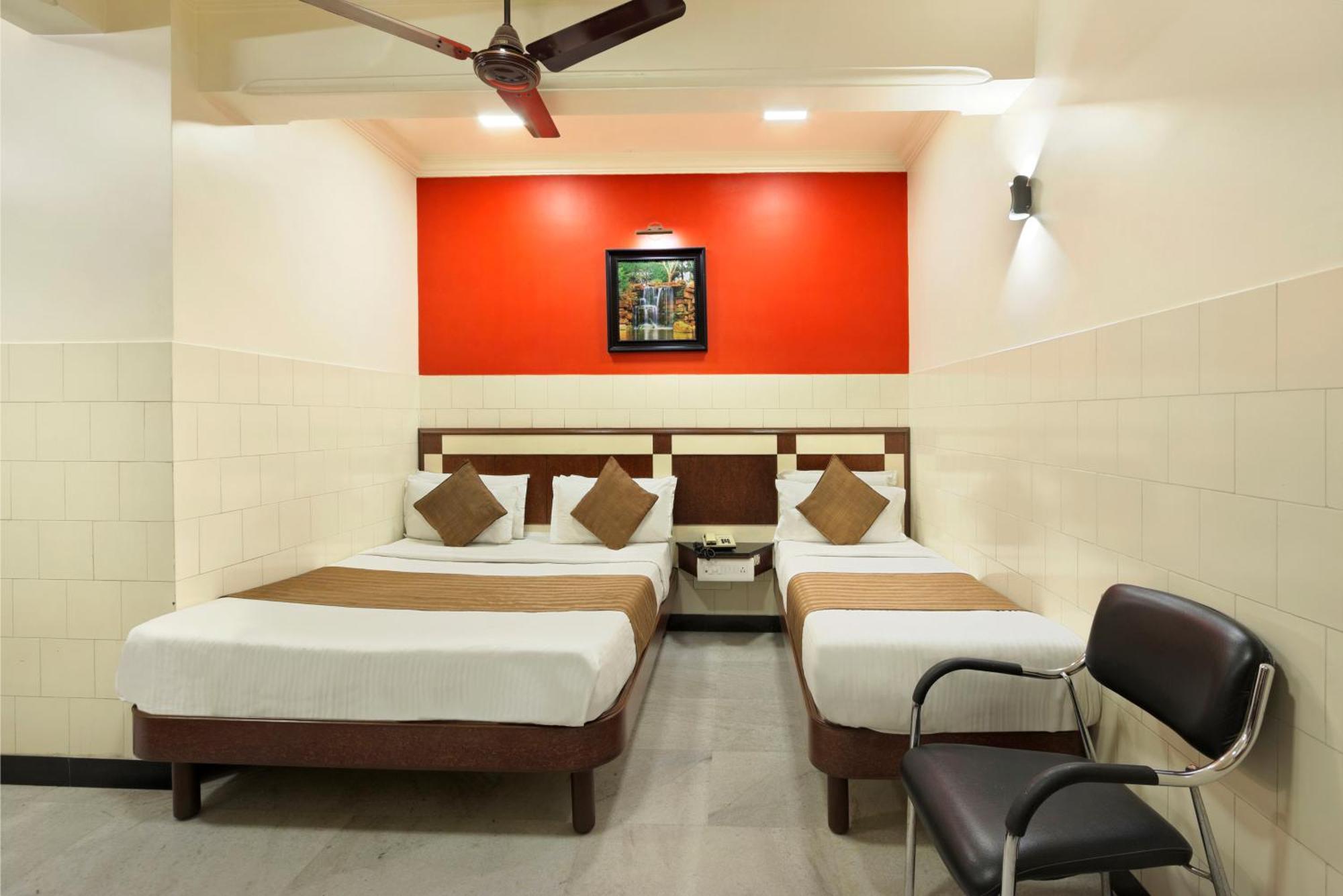 Hotel Mannars Yatri Nivas Mysore