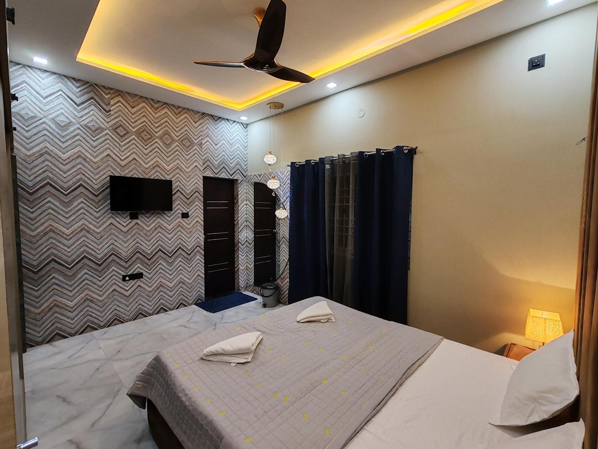 Lavish * Mysore
