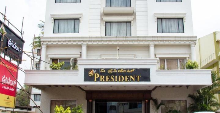 President Hotel *