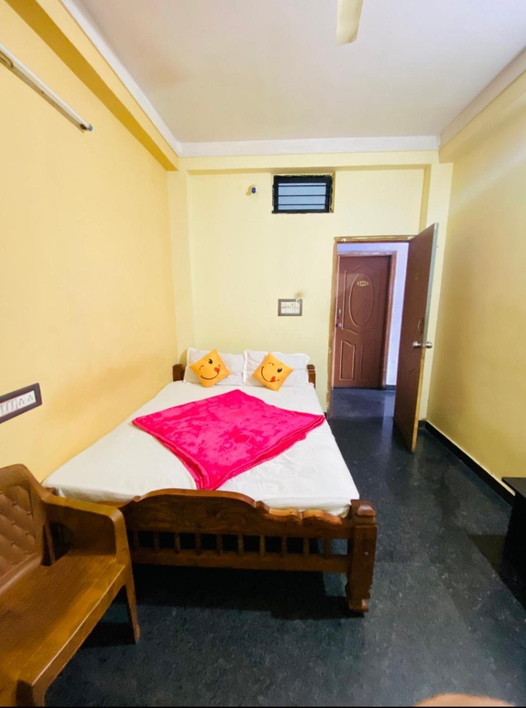 Hk Residency Hotel Mysore